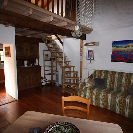 Apartmán Touroulet Suze Exteriér fotografie